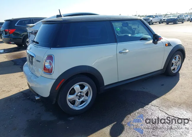 WMWSU3C58BT096366: 43957220