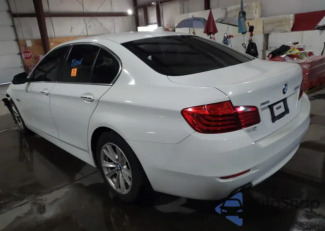 WBA5A7C5XFD621800: 43957252