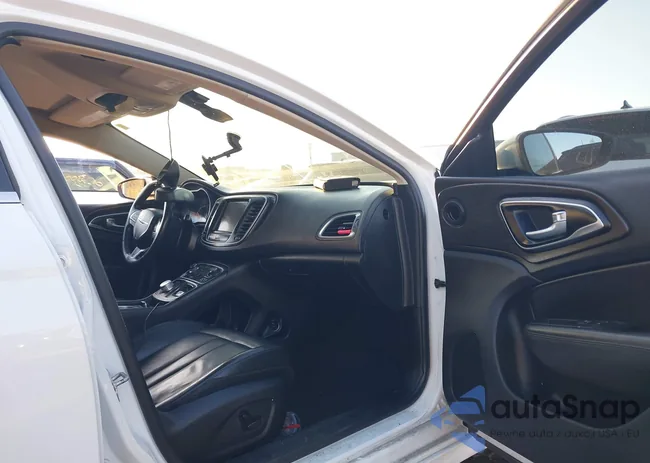 1C3CCCAB3HN511274: 43957300