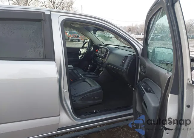 1GCPTDE18J1106433: 43957302