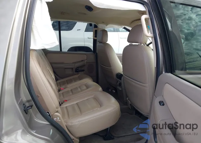 1FMDU73W42ZC55677: 43956367