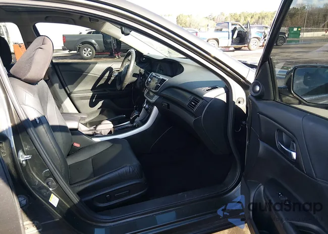 1HGCR2F87EA302092: 43956370