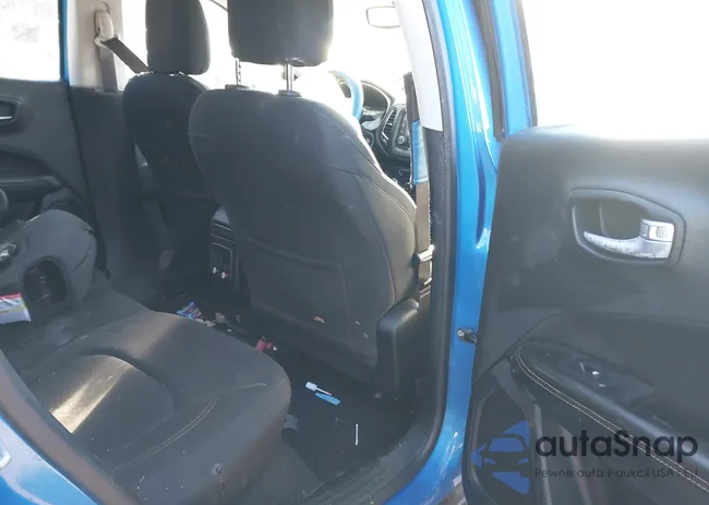 3C4NJDAB4JT107728: 43956394