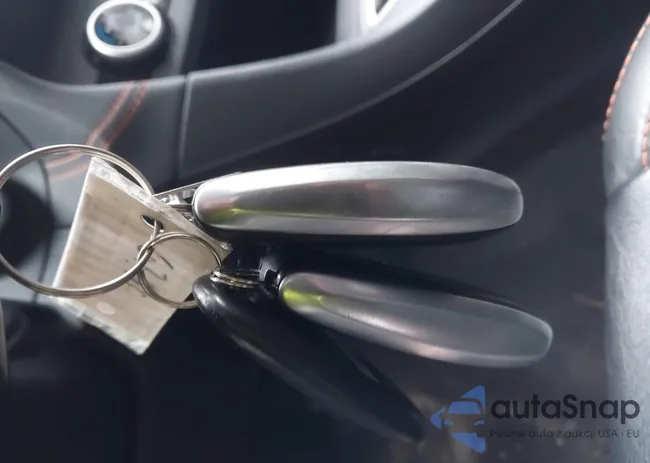 JF2GTAMC5J8260270: 43956545