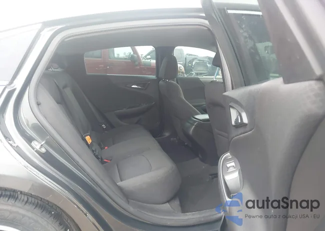 1G1ZB5STXJF175045: 43956580