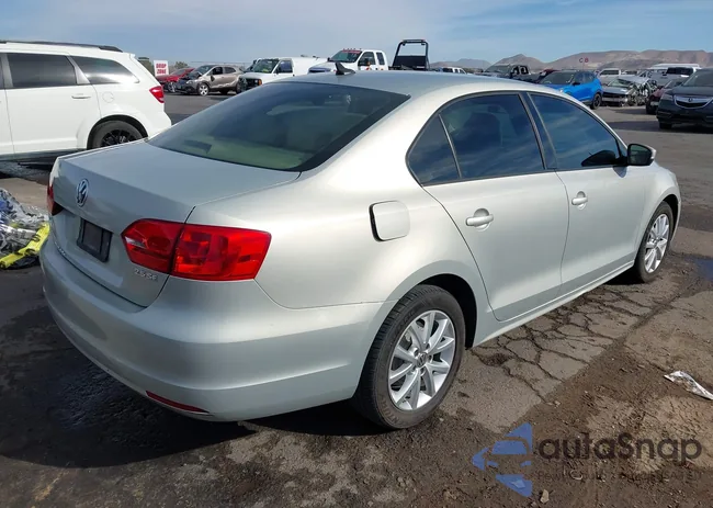 3VWDP7AJ2CM321971: 43956582