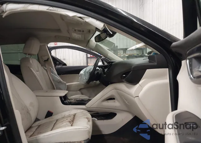 LRBFZPR43MD136022: 43956587