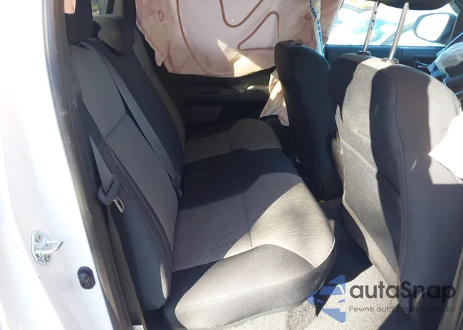 3TMCZ5AN8MM421400: 43956738