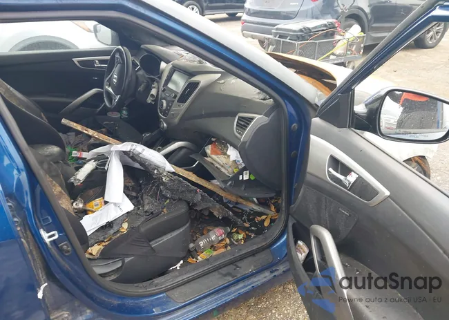 KMHTC6AD4HU322133: 43957757