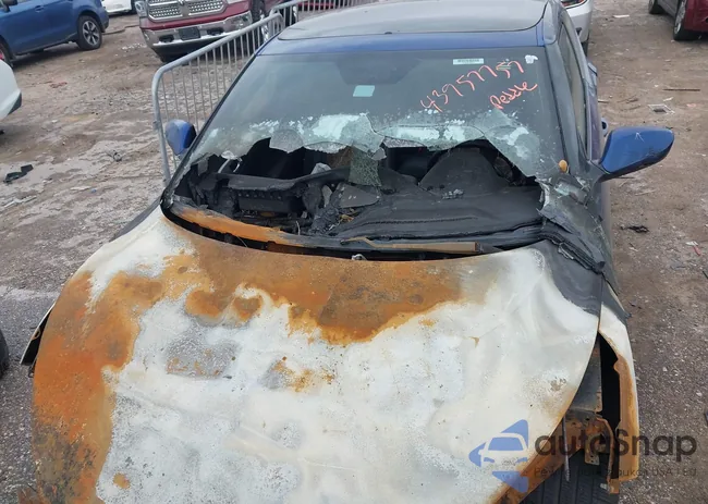 KMHTC6AD4HU322133: 43957757