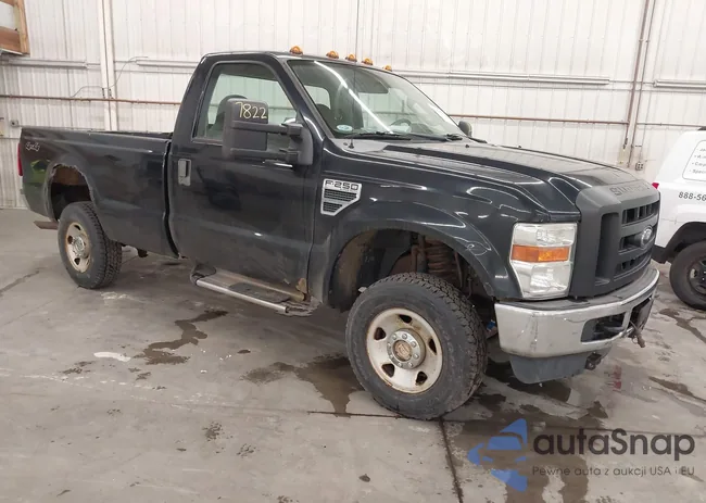 1FTNF215X8ED97158: 43957822