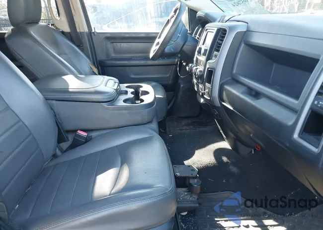 1C6RR6FG9FS645898: 43957824