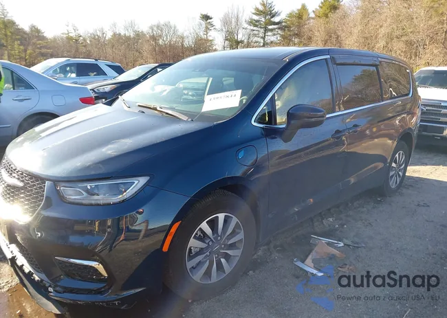 2C4RC1L77PR630840: 43957844