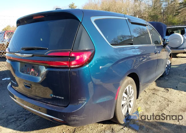 2C4RC1L77PR630840: 43957844