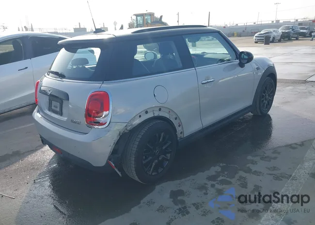 WMWXP5C5XK2H30083: 43957898