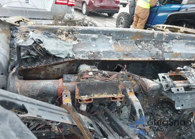 1C4PJMMX8MD232600: 43957949