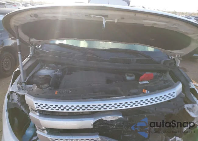 1FM5K7D82FGB40118: 43958027