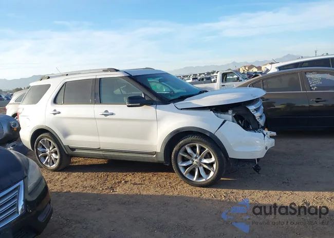 1FM5K7D82FGB40118: 43958027