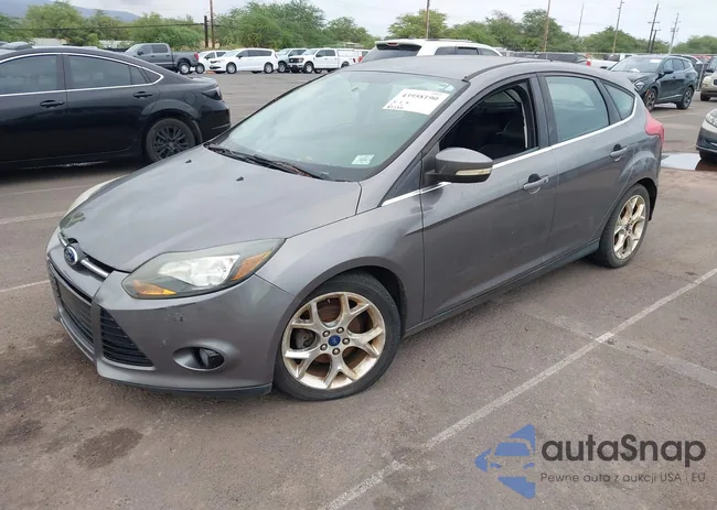 1FADP3N25EL143272: 43958190