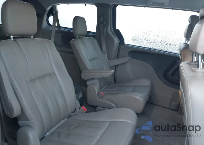 2C4RC1BG4FR621111: 43958228