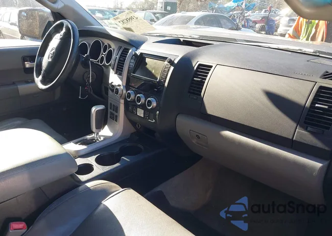 5TDBY67A18S000570: 43958282