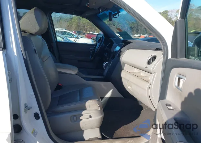 5FNYF3H52BB052687: 43958317