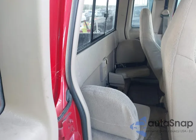 1FTYR14E51TA24203: 43957623