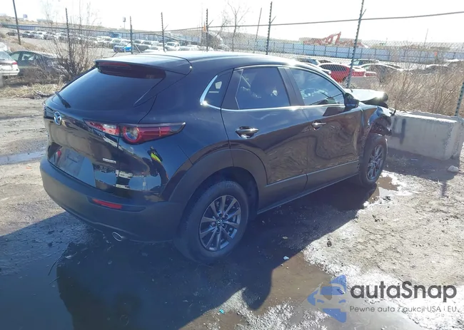 3MVDMBAM8RM600034: 43958757