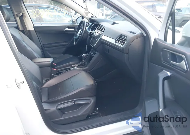 3VV2B7AX1JM006610: 43958888