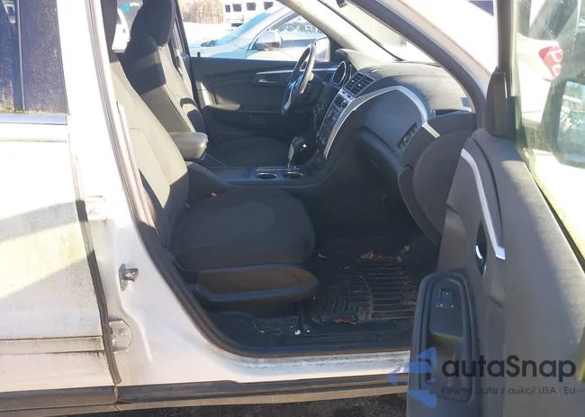 1GNKVGED0BJ328604: 43958964