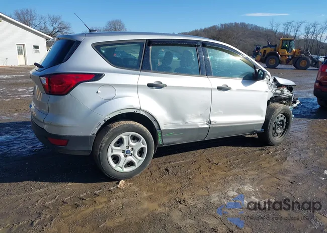 1FMCU0F73KUB22896: 43959064