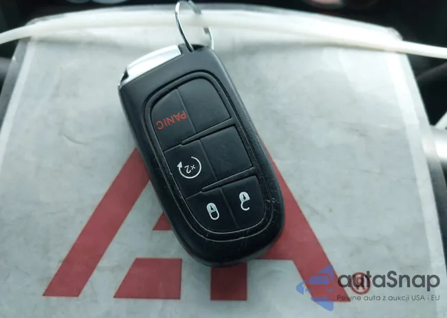 3C6UR5NL6JG218195: 43959170