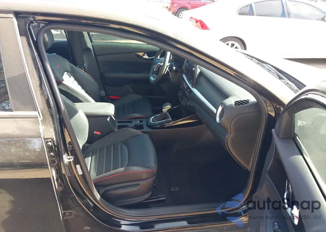 3KPF44AC9RE800184: 43958371