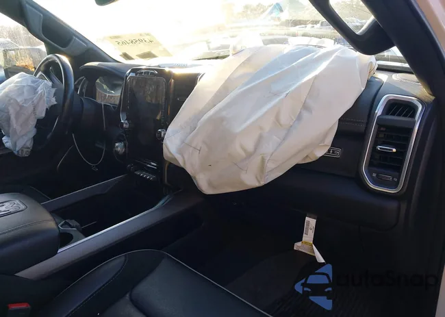 1C6SRFJT4PN611163: 43958465