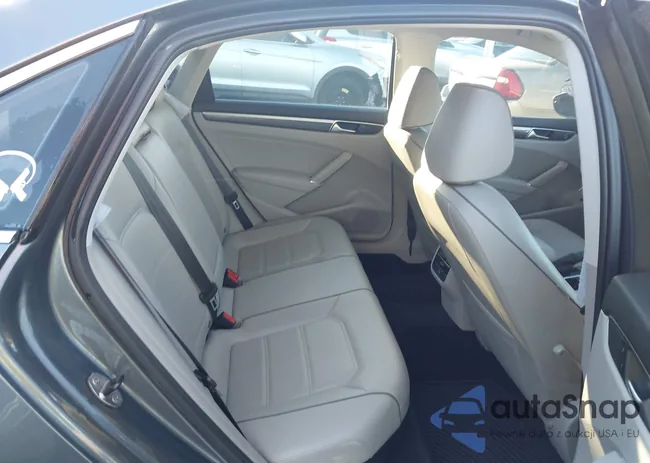 1VWBS7A35GC054209: 43958471