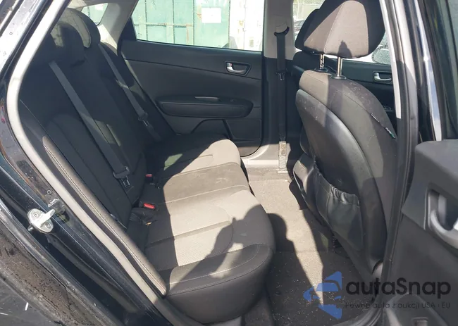 5XXGT4L31HG176942: 43958611