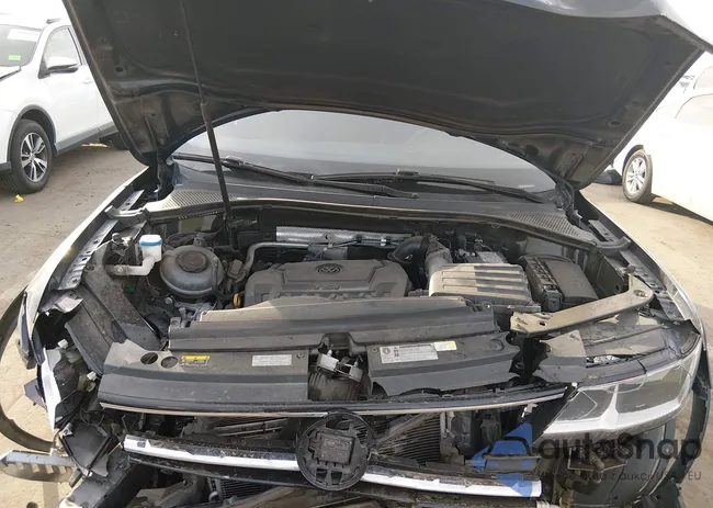 3VV1B7AX2KM086299: 43958622