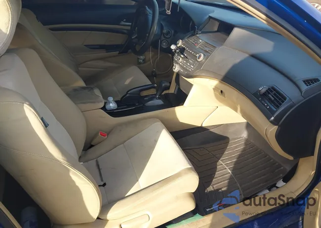 1HGCS12349A022841: 43958684