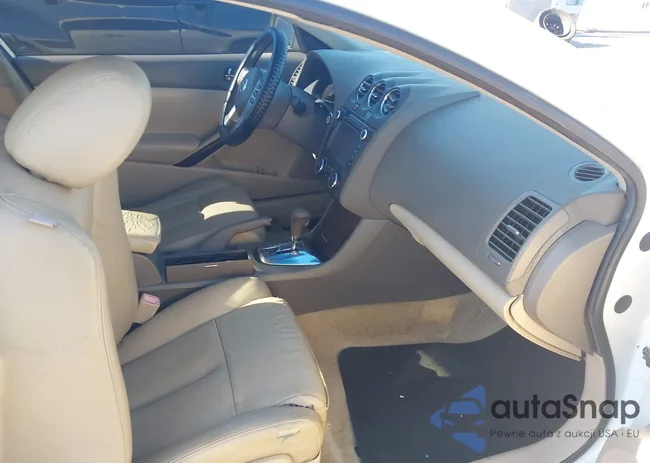 1N4AL2EP7CC136664: 43958741