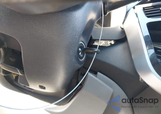 KMHCU5AEXCU035095: 43959844