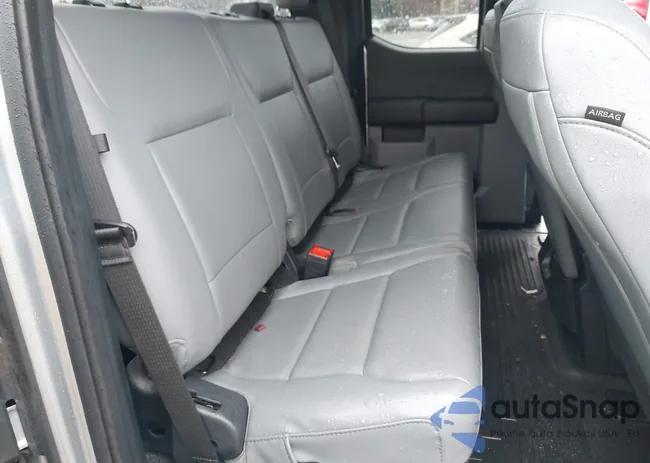 1FT7X2BA2PEE18679: 43959987