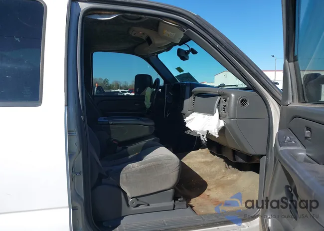 1GCHK23U04F257797: 43960205