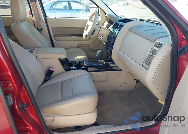 1FMCU04G39KA18420: 43960263