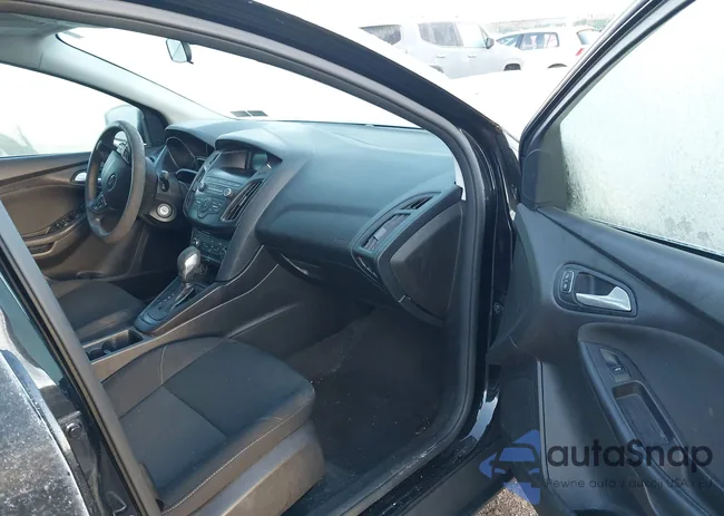 1FADP3F25JL200899: 43960288