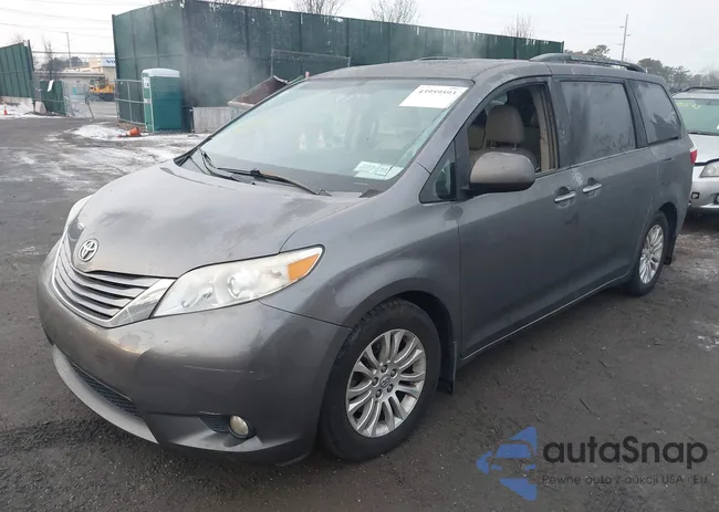 5TDYK3DC9FS640975: 43959593