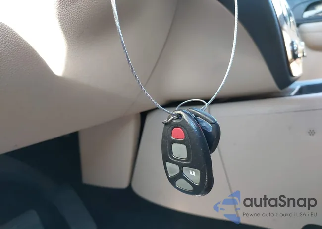 1GNFC13J37R142044: 43960754