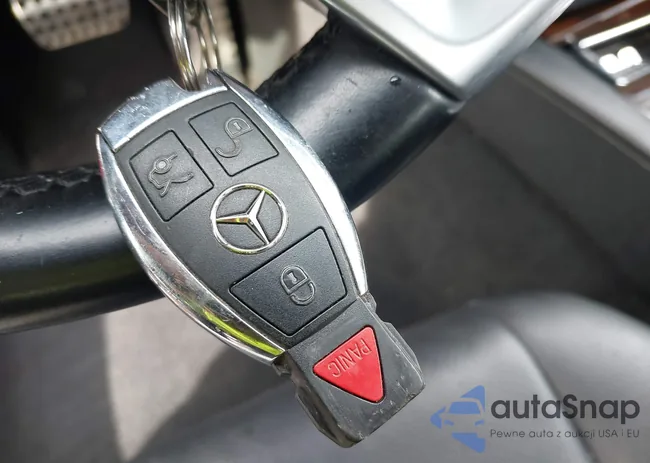 WDDGF4HB5DR252327: 43960828