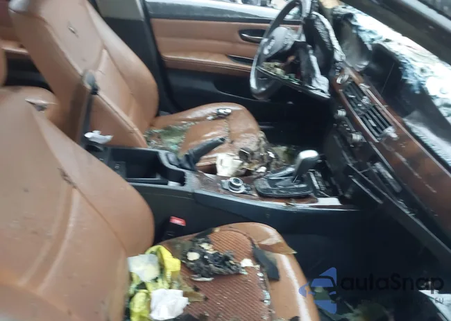 WBAPH5C58BA443342: 43960854