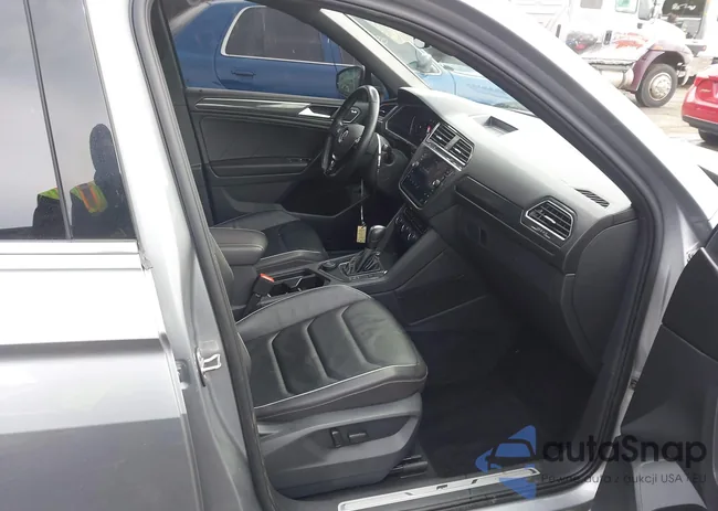 3VV4B7AX6MM151901: 43960906