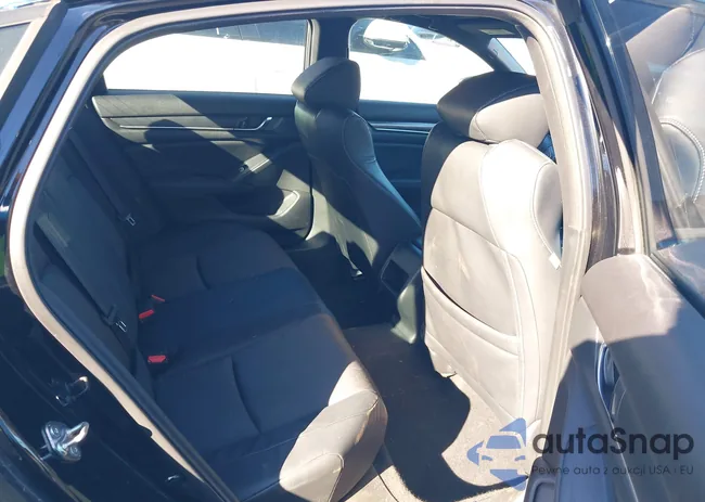 1HGCV1F37JA158984: 43960909